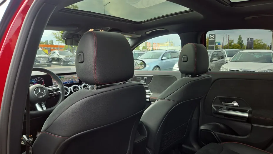 MERCEDES-BENZ GLA GLA 200 mHEV AMG Line 7G-DCT