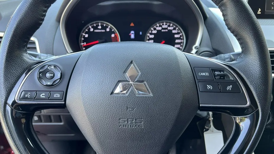 MITSUBISHI Eclipse Cross -