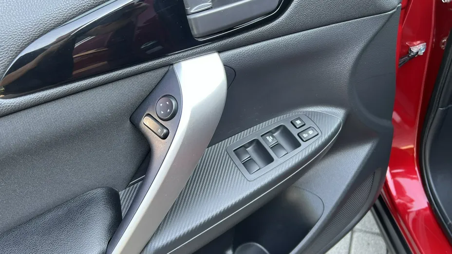 MITSUBISHI Eclipse Cross -