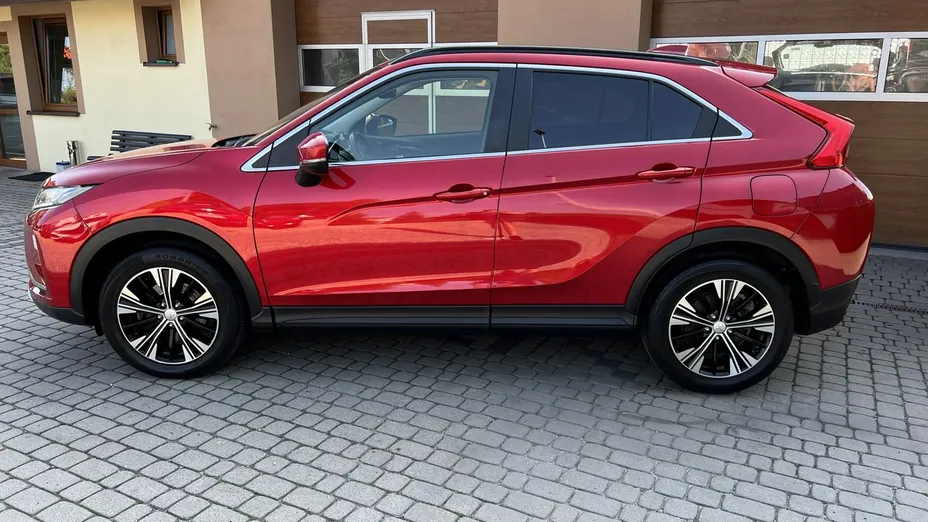 MITSUBISHI Eclipse Cross -