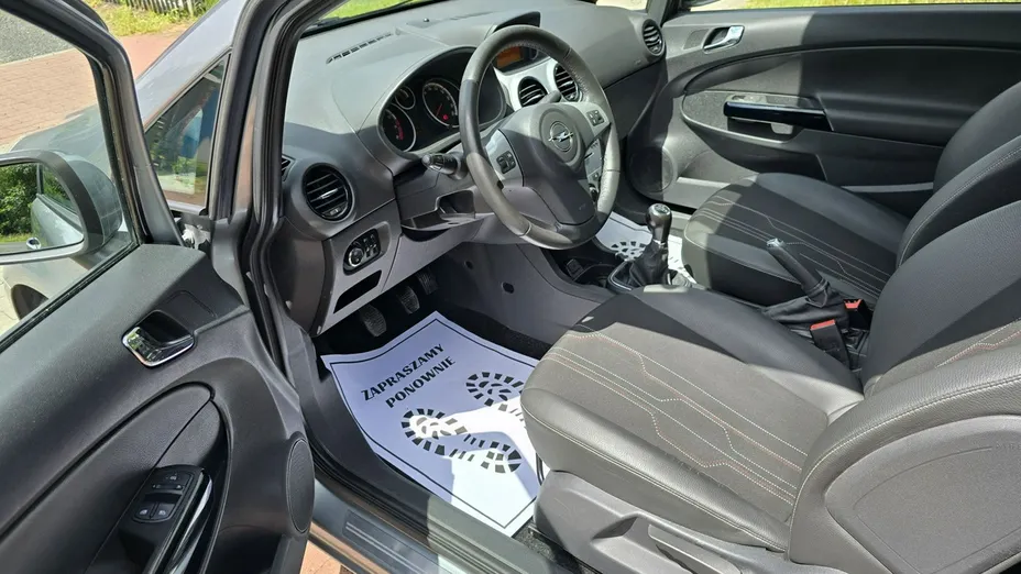 OPEL Corsa -