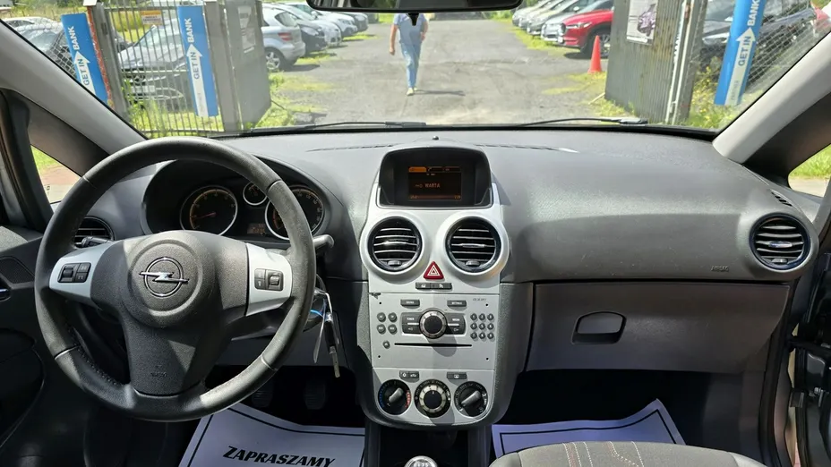 OPEL Corsa -
