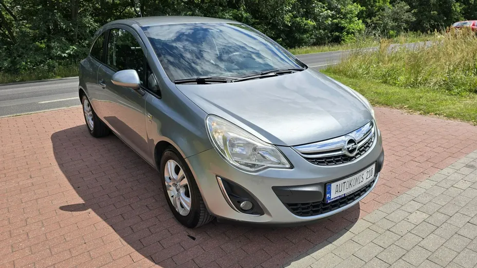 OPEL Corsa -