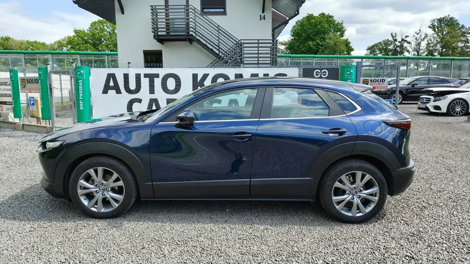 MAZDA CX-30 -