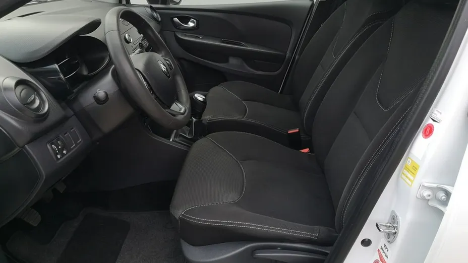 RENAULT Clio -