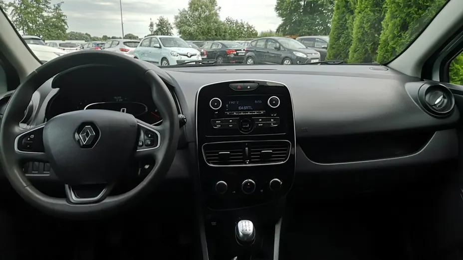 RENAULT Clio -