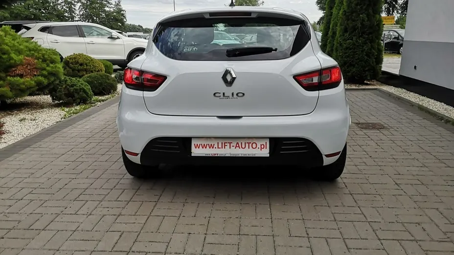 RENAULT Clio -