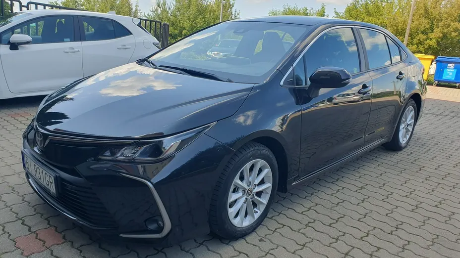 TOYOTA Corolla -