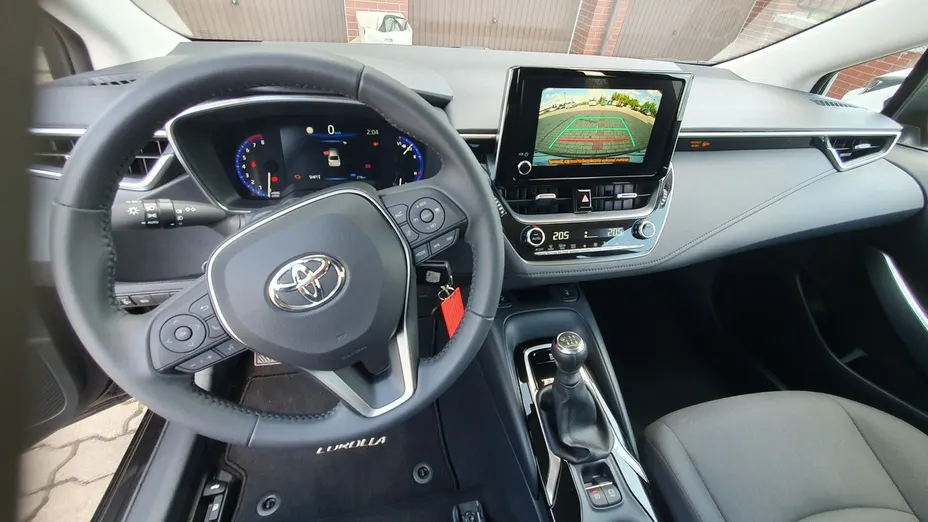 TOYOTA Corolla -