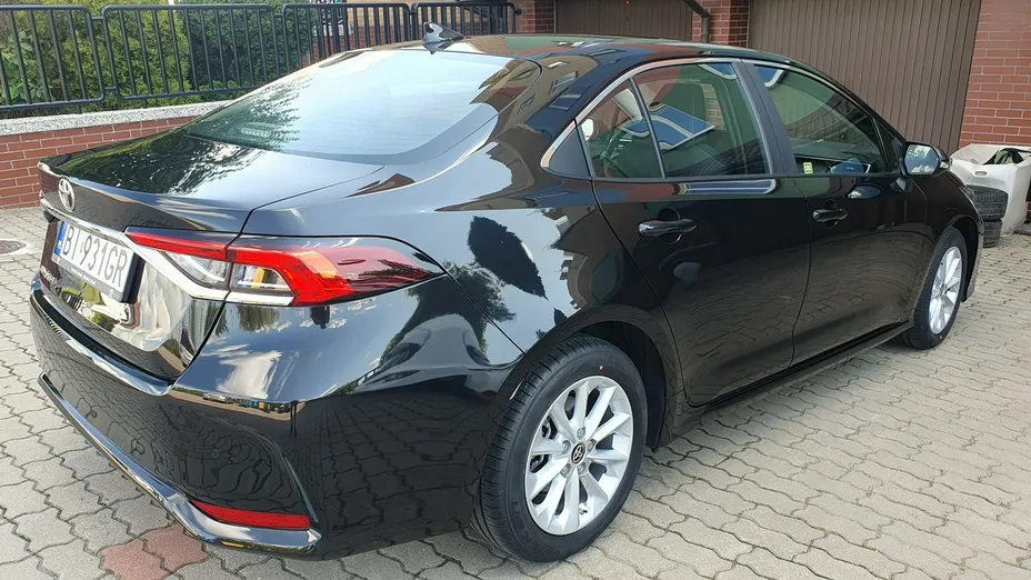 TOYOTA Corolla -