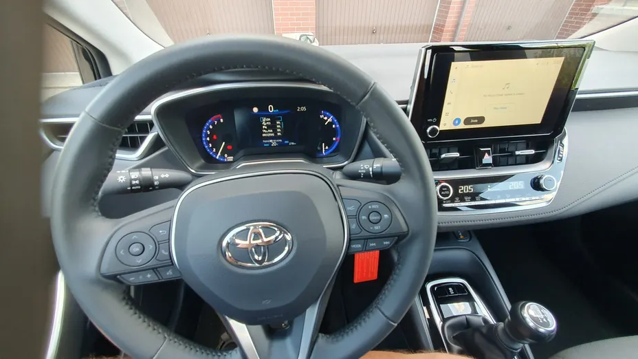 TOYOTA Corolla -