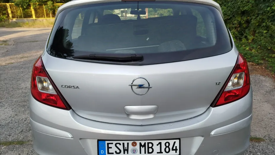 OPEL Corsa -