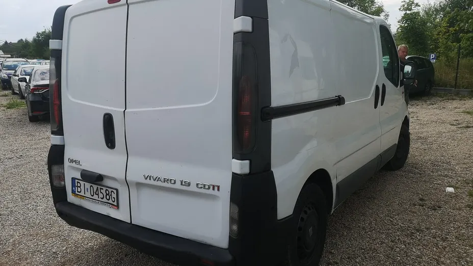 OPEL Vivaro -
