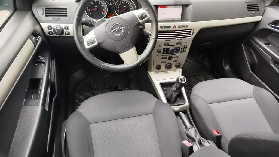 OPEL Astra -