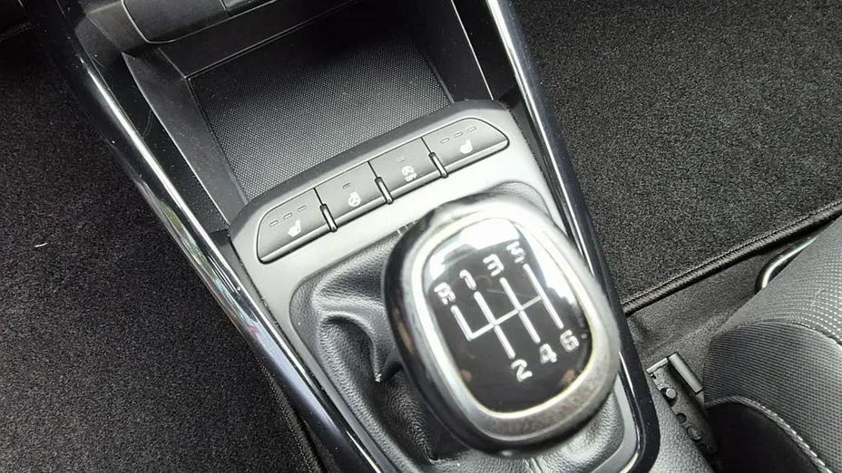 KIA Rio -