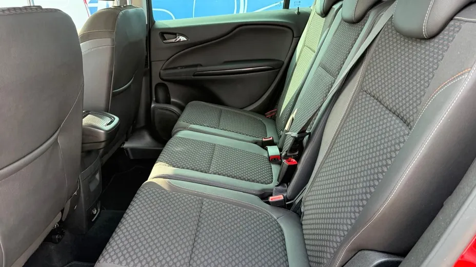 OPEL Zafira -