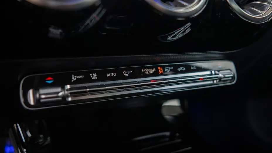 MERCEDES-BENZ A Klasa A 200 AMG Line 7G-DCT