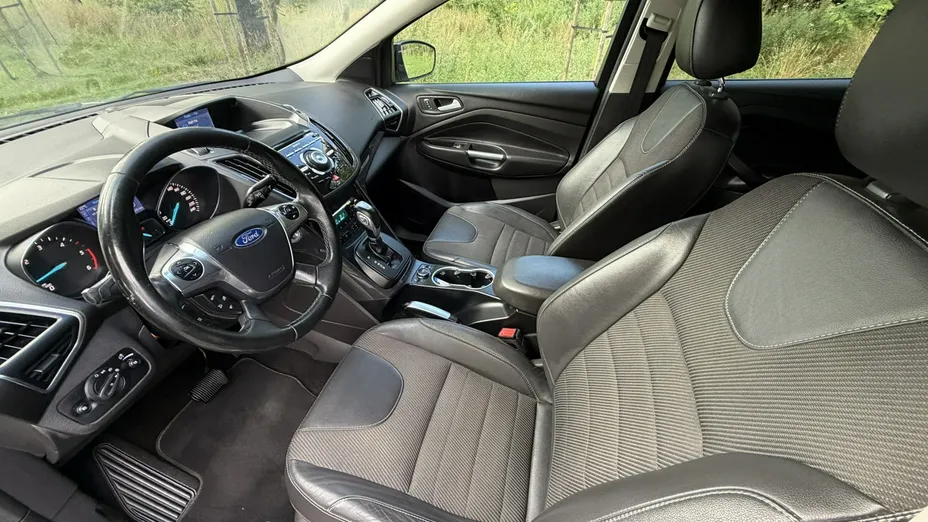 FORD Kuga -