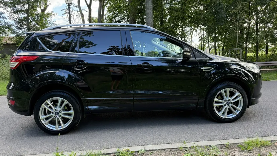 FORD Kuga -