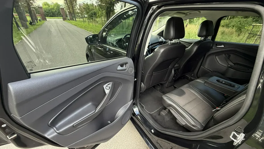 FORD Kuga -