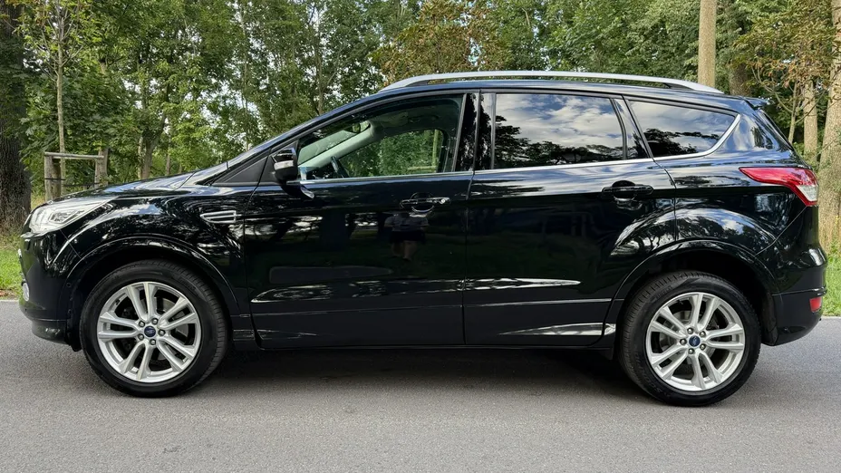 FORD Kuga -