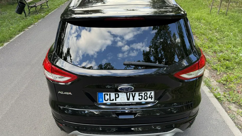 FORD Kuga -