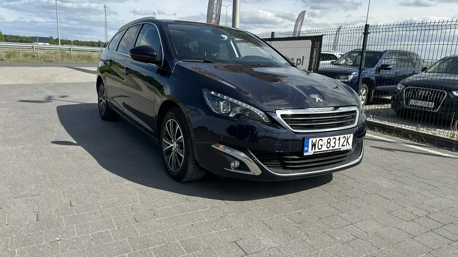 PEUGEOT 308 -