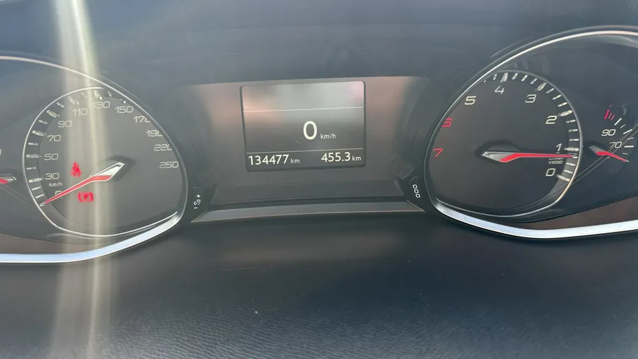 PEUGEOT 308 -