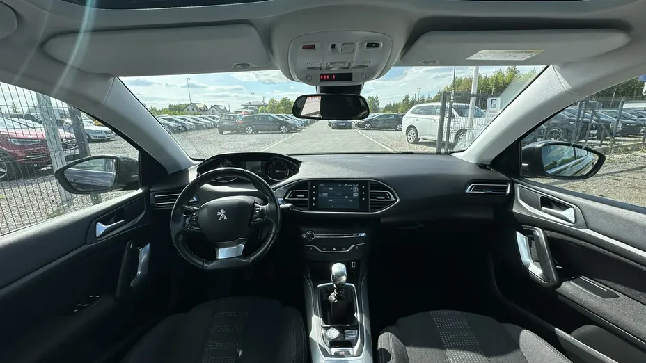 PEUGEOT 308 -