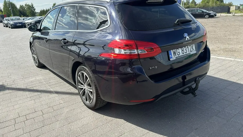 PEUGEOT 308 -