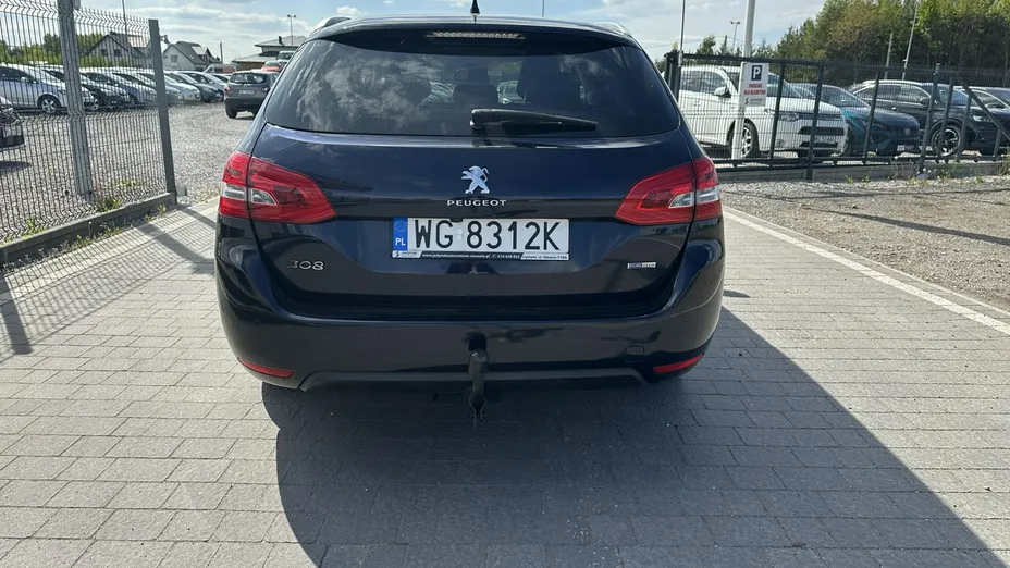 PEUGEOT 308 -