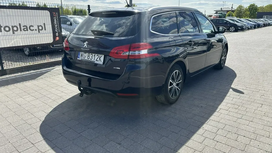 PEUGEOT 308 -