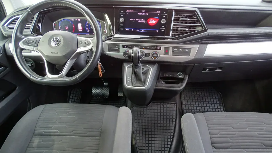VOLKSWAGEN Multivan -