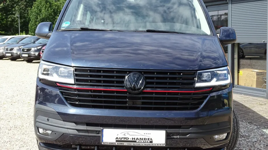 VOLKSWAGEN Multivan -
