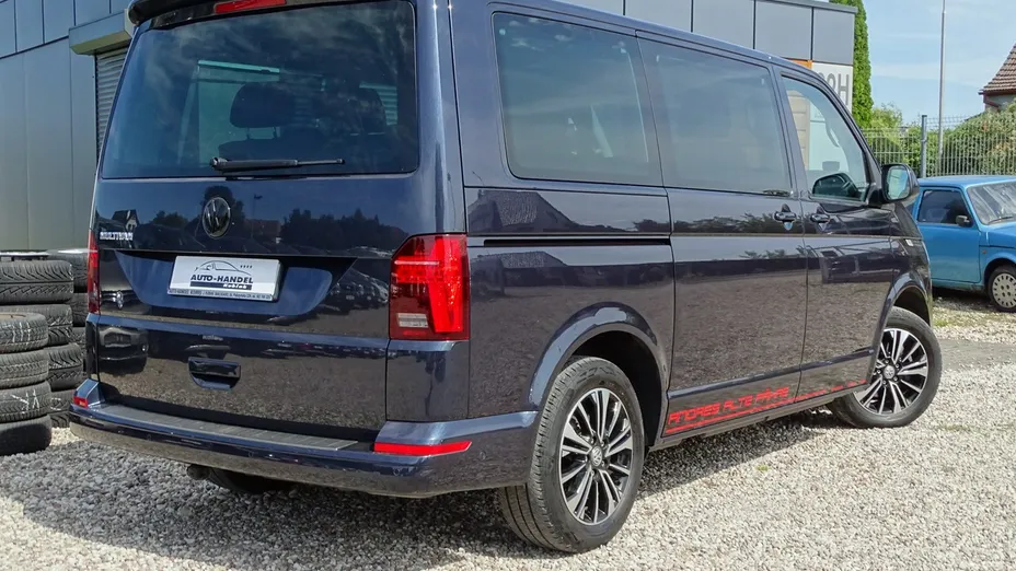 VOLKSWAGEN Multivan -