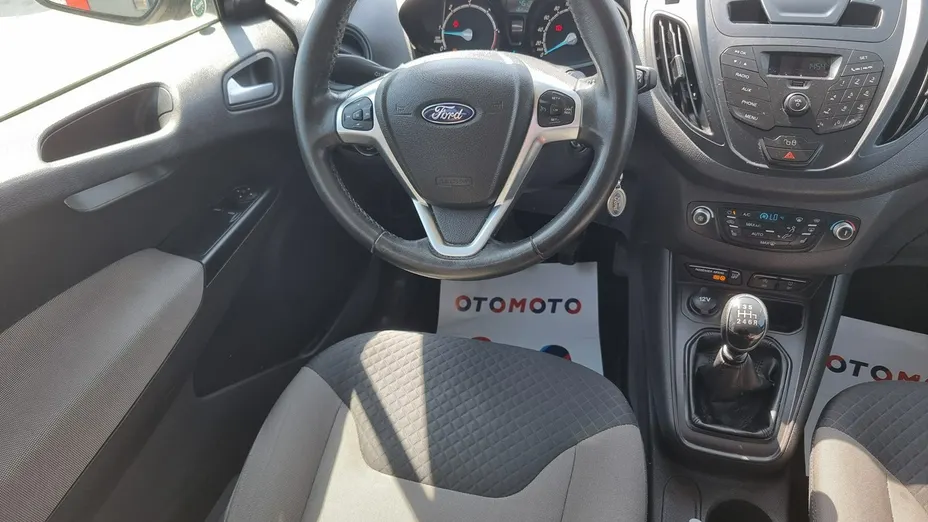 FORD Tourneo Courier -