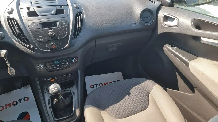 FORD Tourneo Courier -