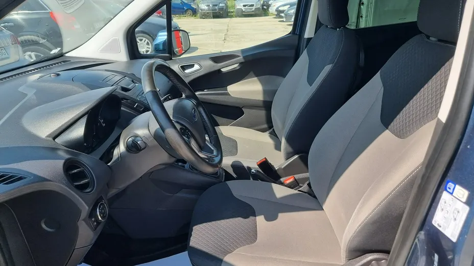FORD Tourneo Courier -