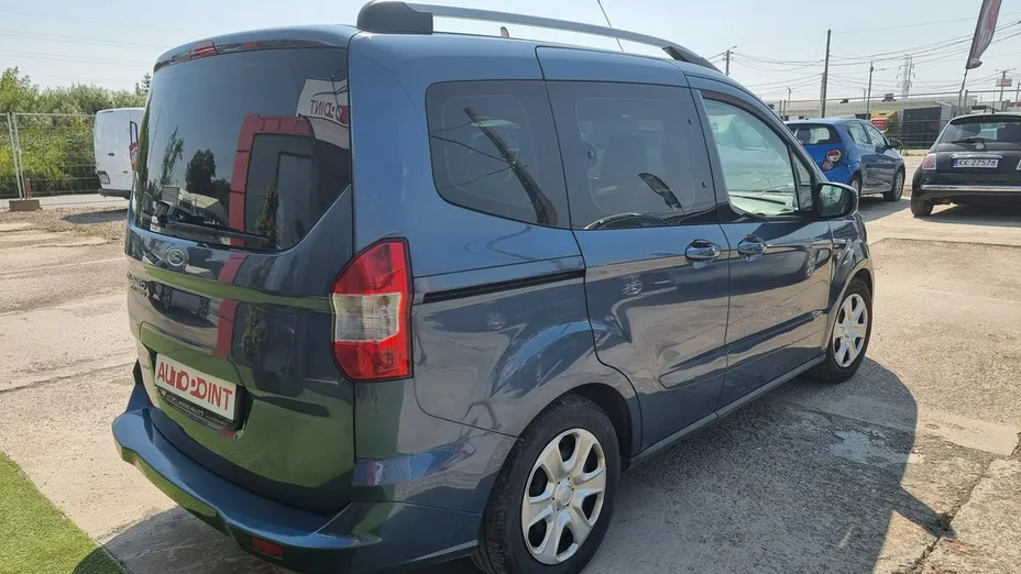FORD Tourneo Courier -