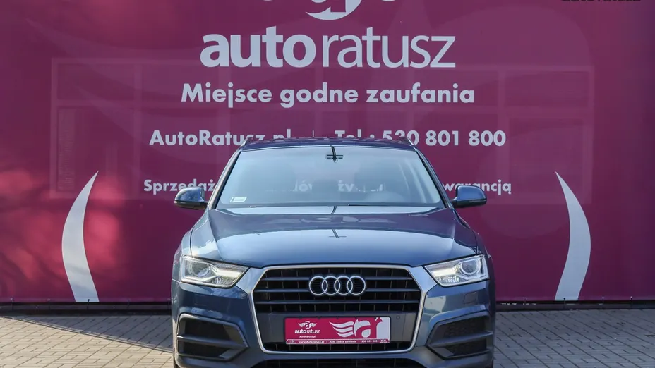 AUDI Q3 -