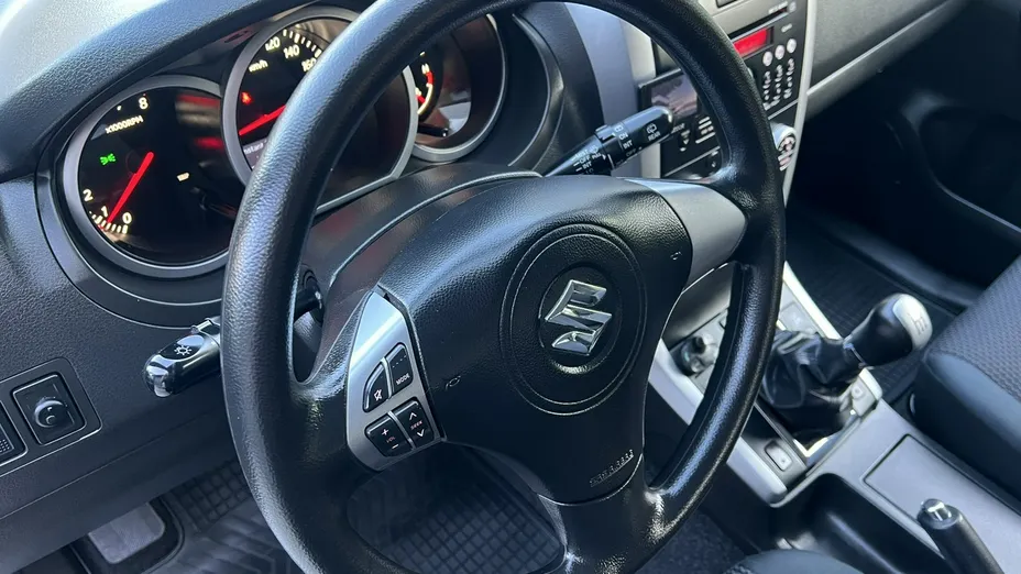 SUZUKI Grand Vitara -