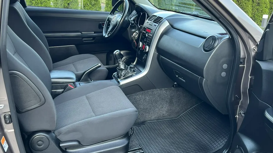 SUZUKI Grand Vitara -