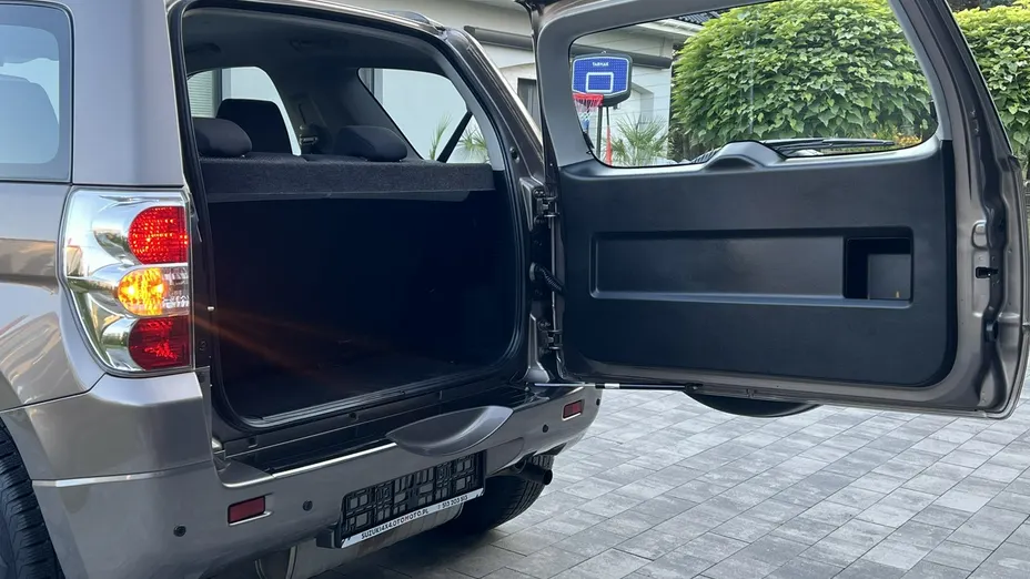 SUZUKI Grand Vitara -