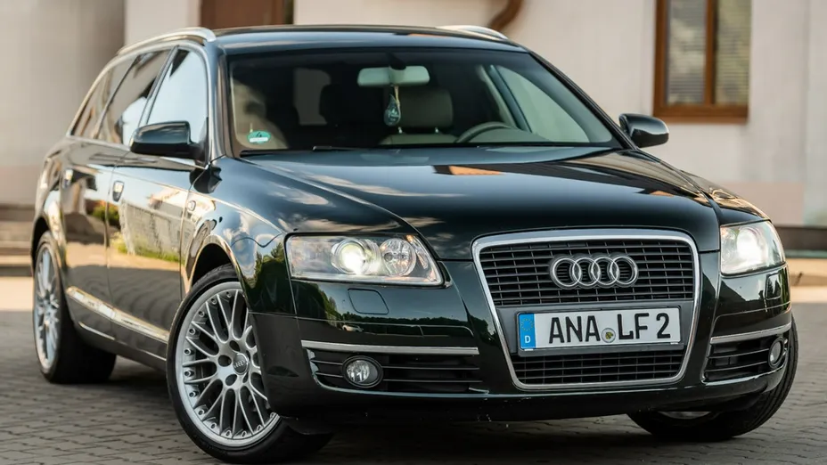 AUDI A6 -