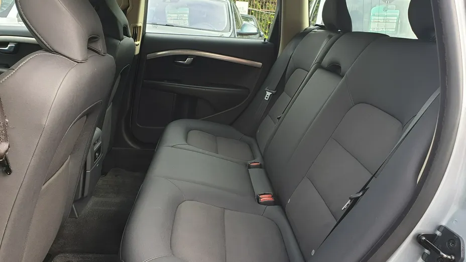 VOLVO V70 -