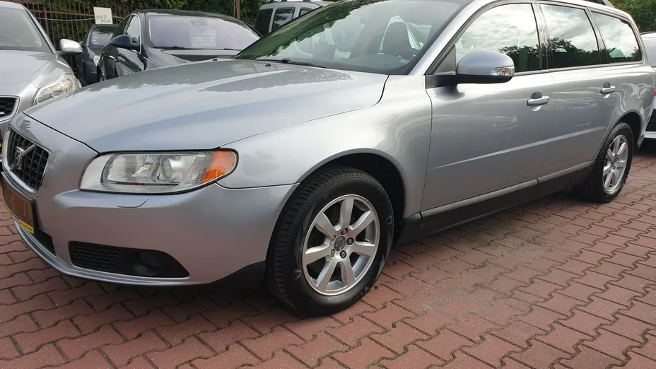 VOLVO V70 -