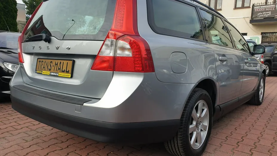 VOLVO V70 -
