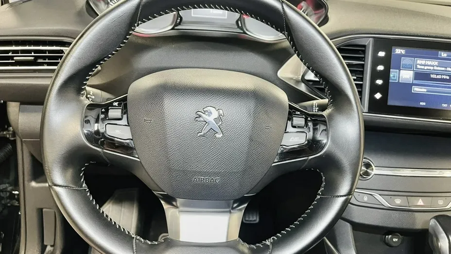 PEUGEOT 308 -