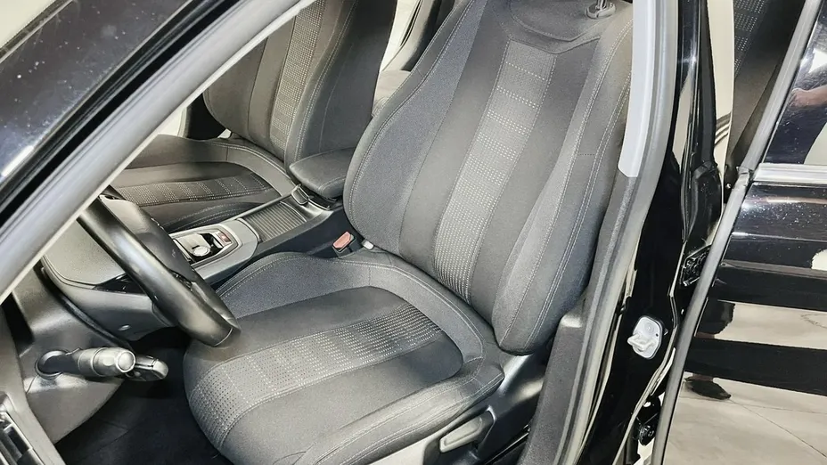 PEUGEOT 308 -