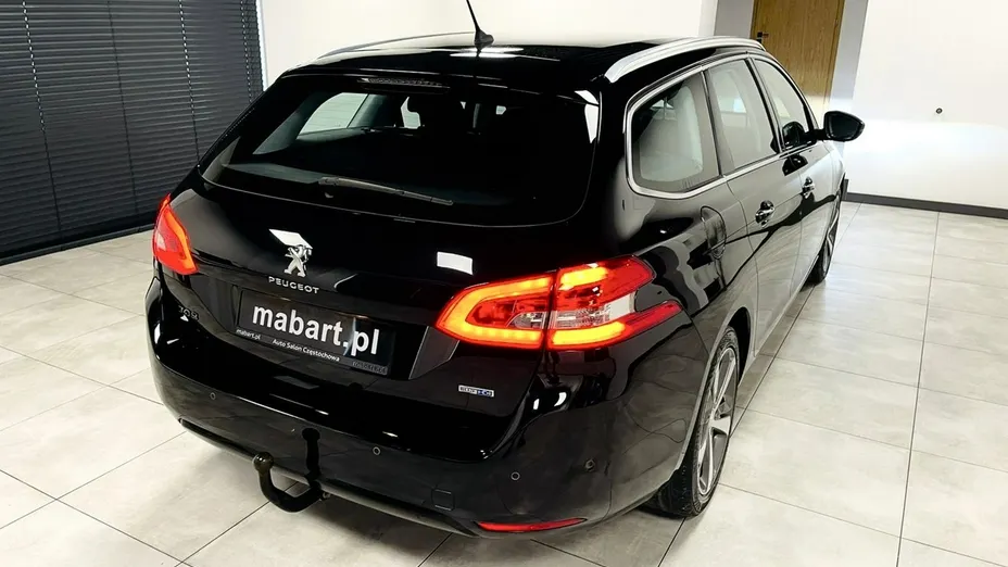 PEUGEOT 308 -